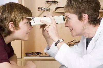 【验光技术】检查双眼视功能,配镜才准确!